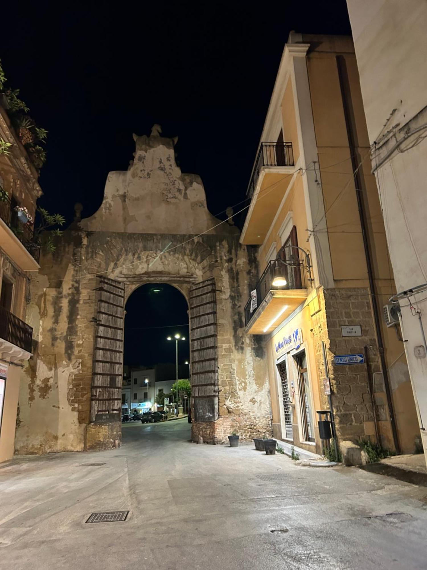 Porta Palermo Centro Sciacca Lägenhet Exteriör bild